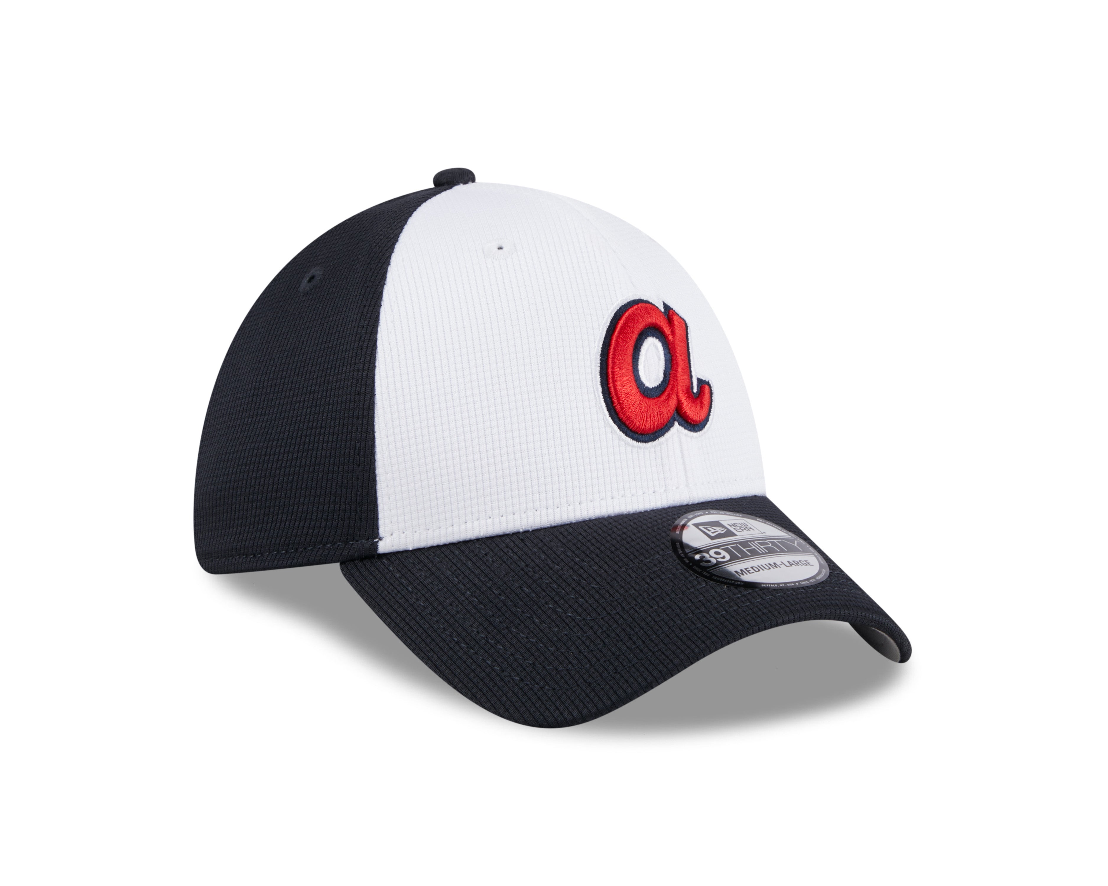 Casquette extensible d'entraînement au bâton 39Thirty 2024 MLB New Era pour homme des Braves d'Atlanta, blanche/bleu roi