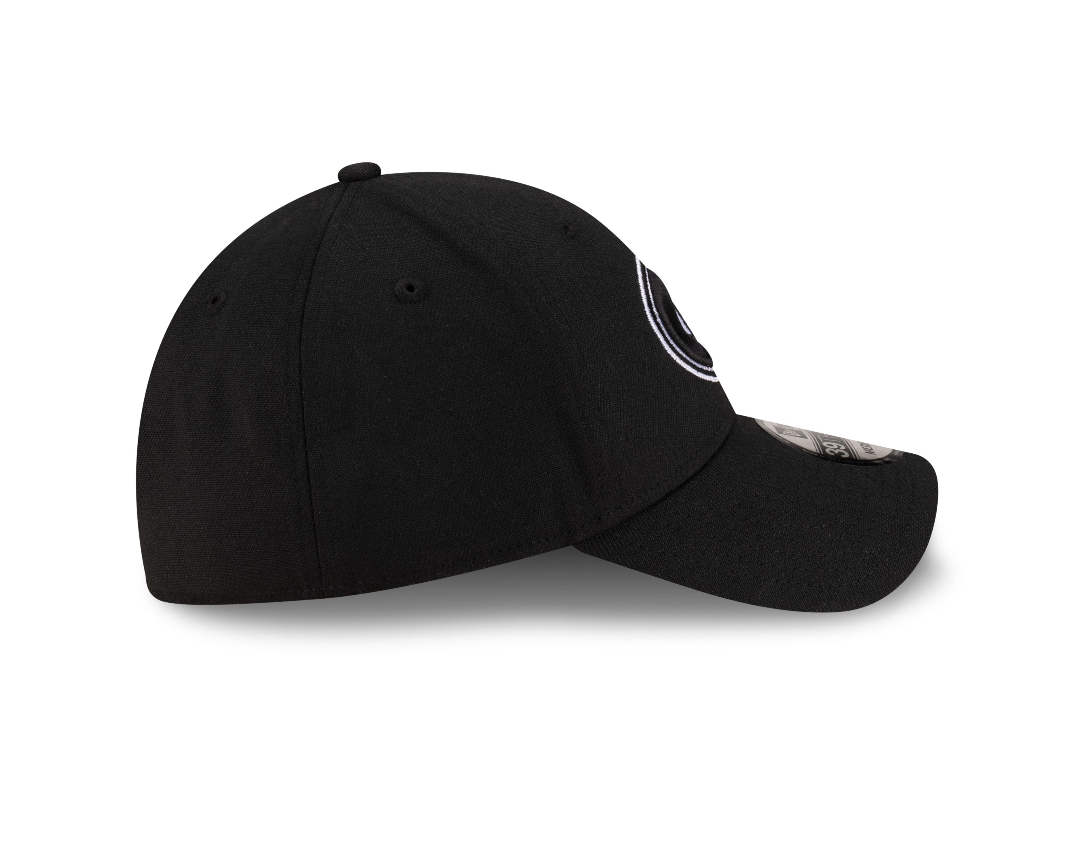Montreal Canadiens NHL New Era Men's Black/White 39Thirty Team Classic Stretch Fit Hat