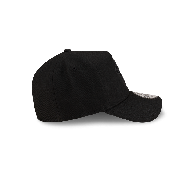 Toronto Blue Jays MLB New Era Men's Black on Black 9Forty A-Frame Snapback