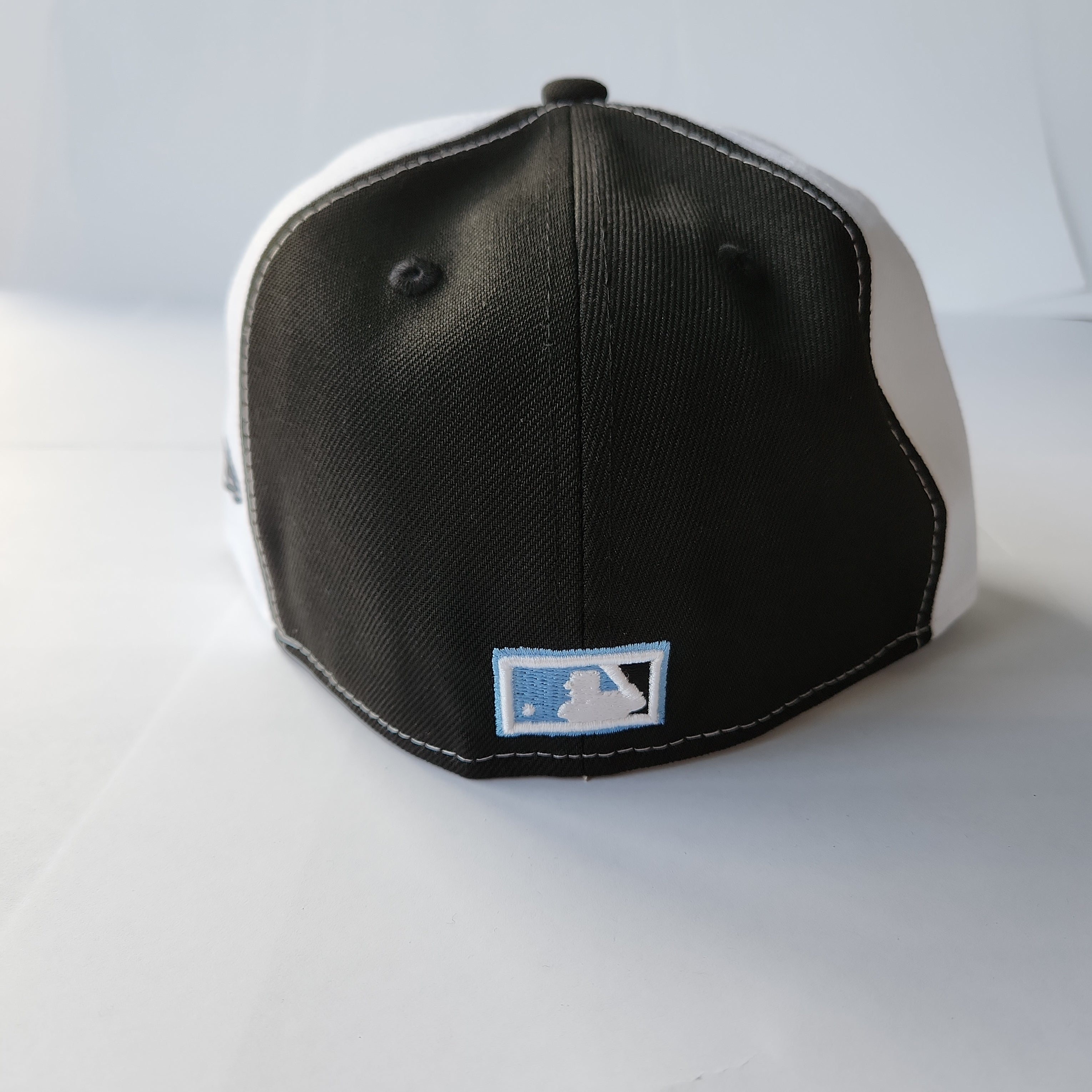 Casquette ajustée 59Fifty Cooperstown bleu clair/blanc New Era des Expos de Montréal pour hommes