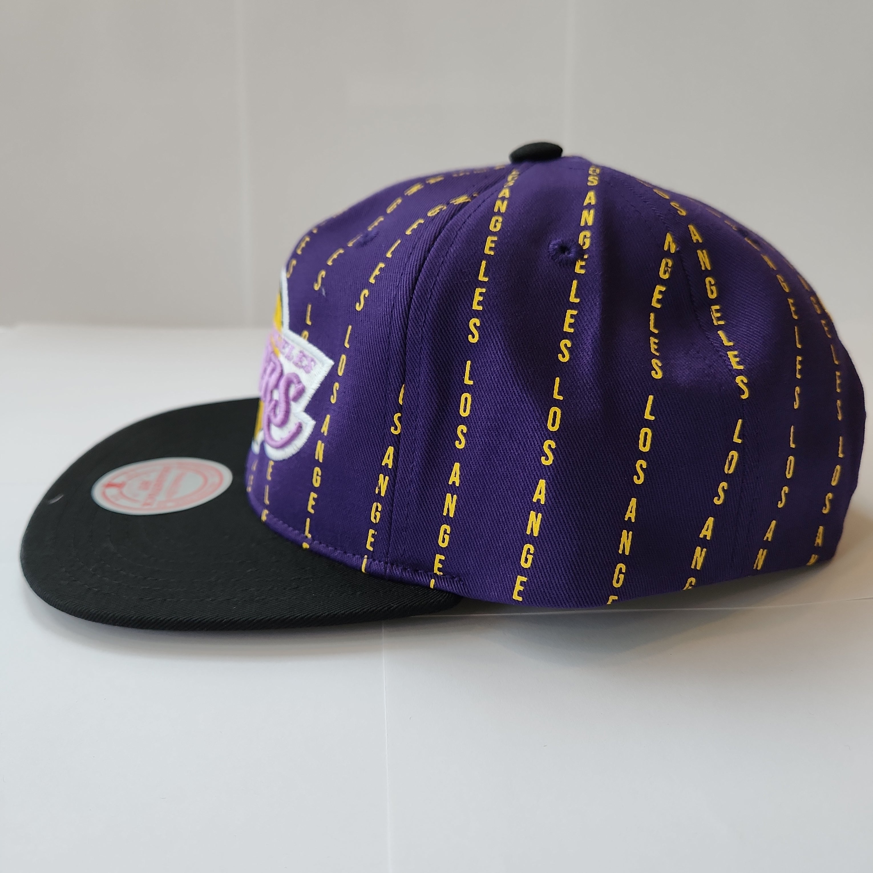 Los Angeles Lakers NBA Mitchell & Ness Snapback violet City à fines rayures pour hommes
