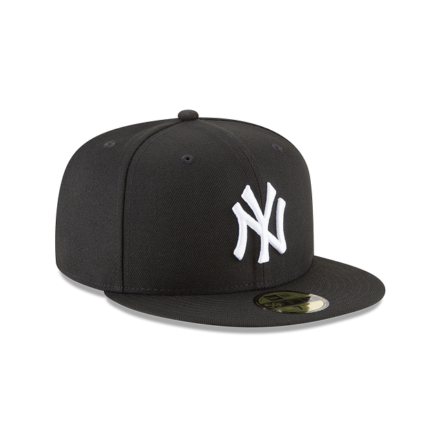 New York Yankees MLB New Era Men's Black White 59Fifty Basic Fitted Hat
