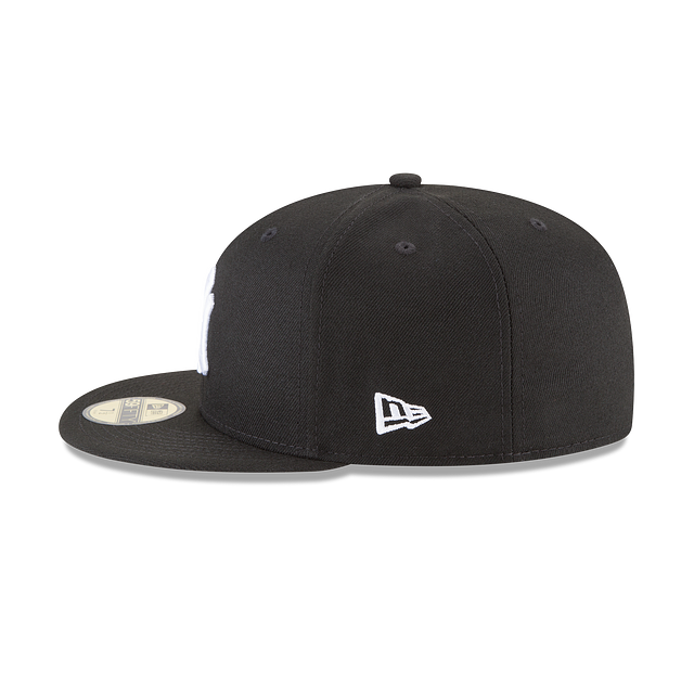 New York Yankees MLB New Era Men's Black White 59Fifty Basic Fitted Hat