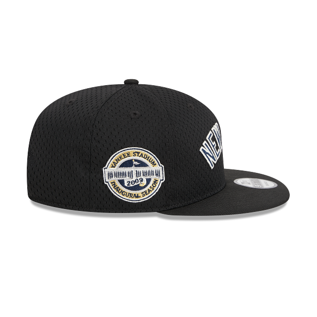 New York Yankees MLB New Era Men's Black 9Fifty 2009 Inaugural Season Post Up Pin Snapback