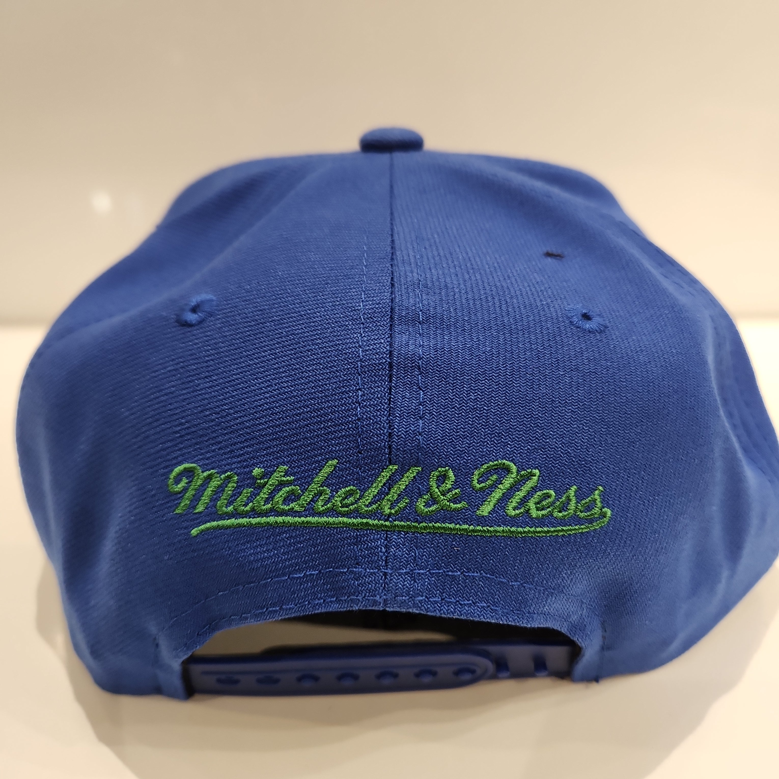 Hartford Whalers NHL Mitchell & Ness Men's Royal Blue Alternate Flip Snapback