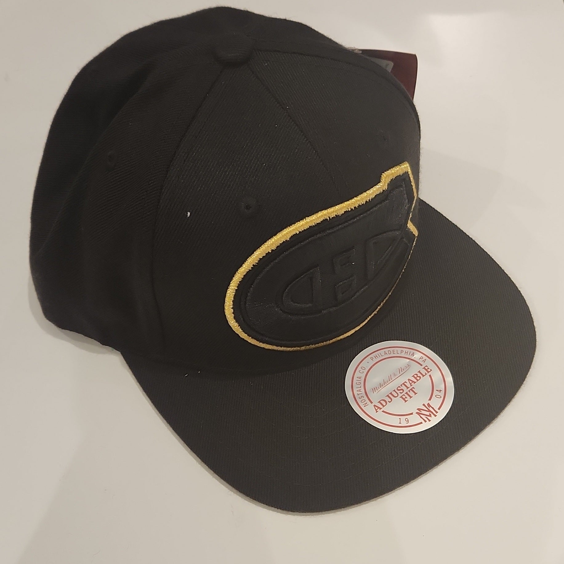 Montreal Canadiens NHL Mitchell & Ness Men's Black/Gold Coin Snapback