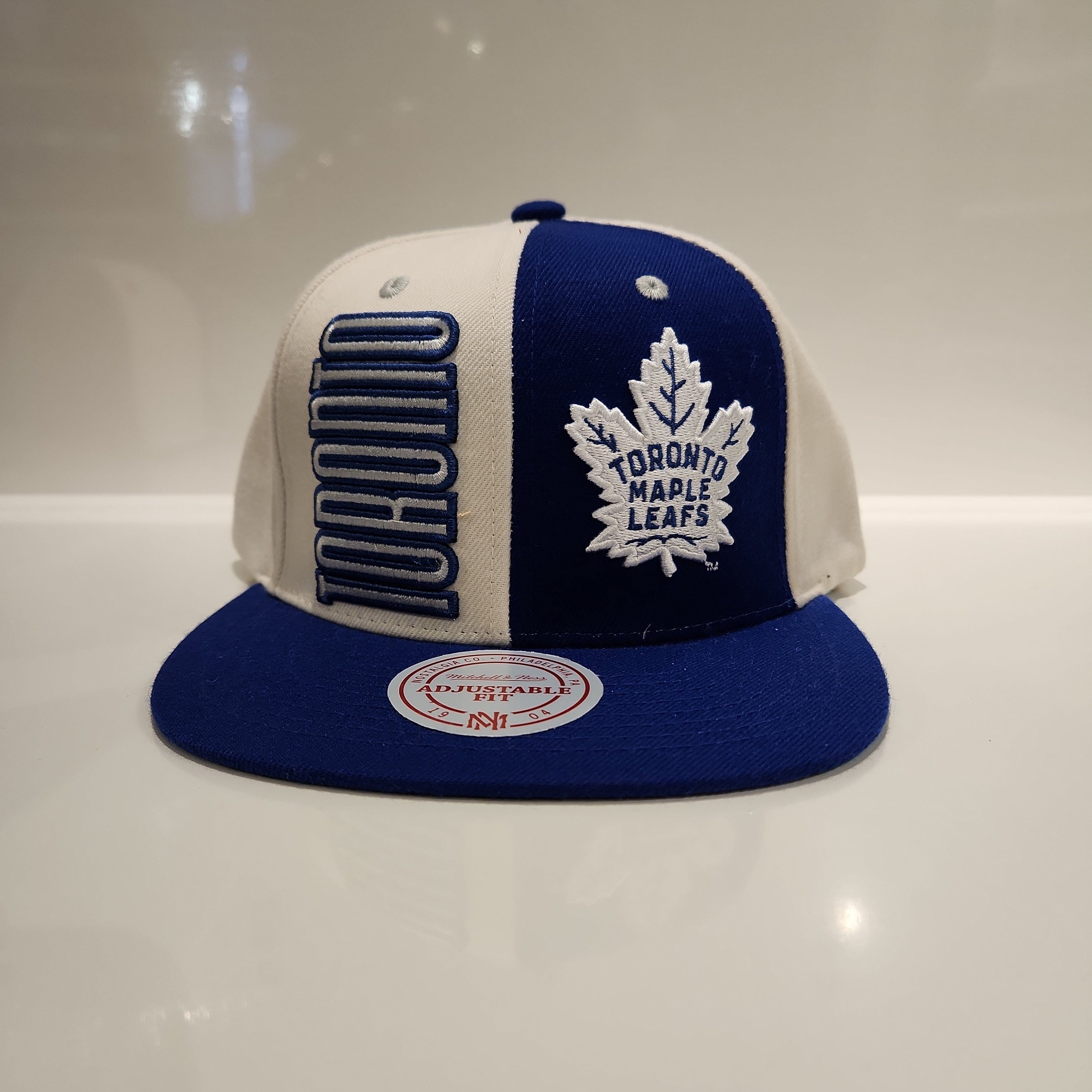 Toronto Maple Leafs NHL Mitchell & Ness Men's Off White/Royal Blue Pop Panel Snapback