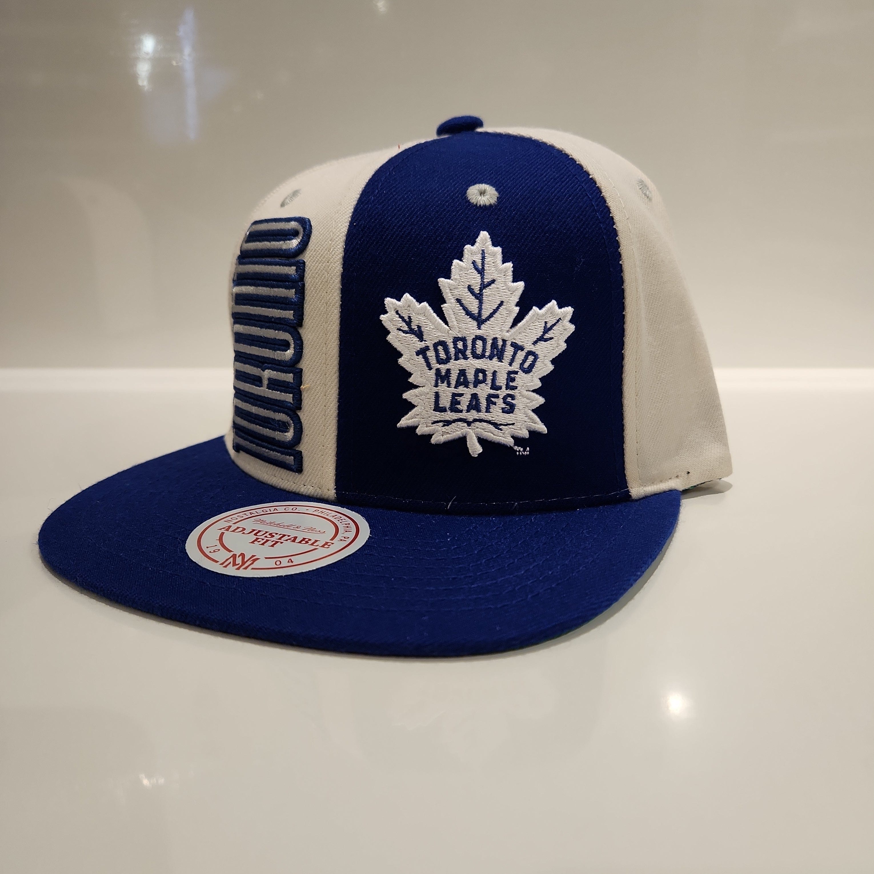 Toronto Maple Leafs NHL Mitchell & Ness Men's Off White/Royal Blue Pop Panel Snapback