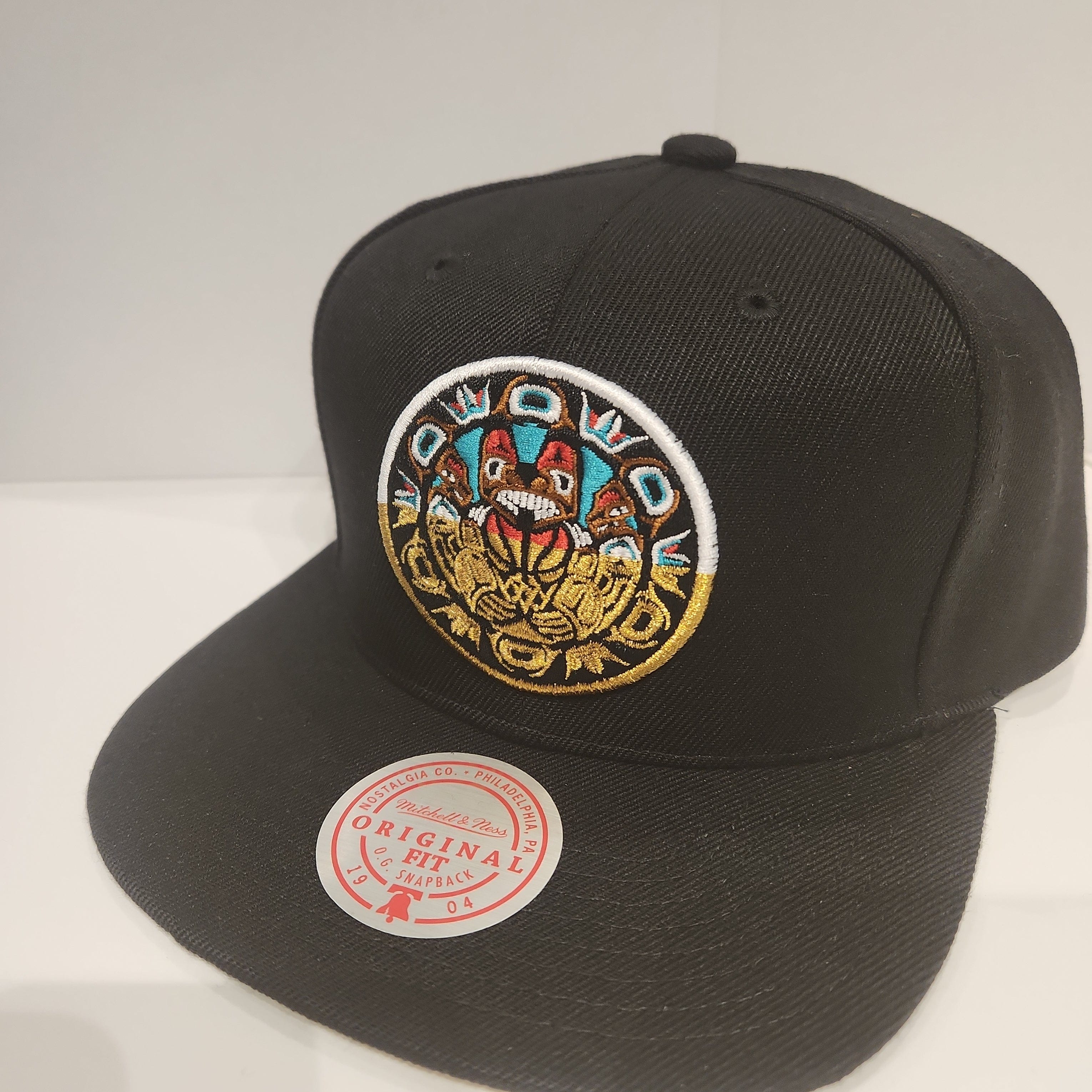 Vancouver Grizzlies NBA Mitchell & Ness Men's Black Alternate Logo Snapback